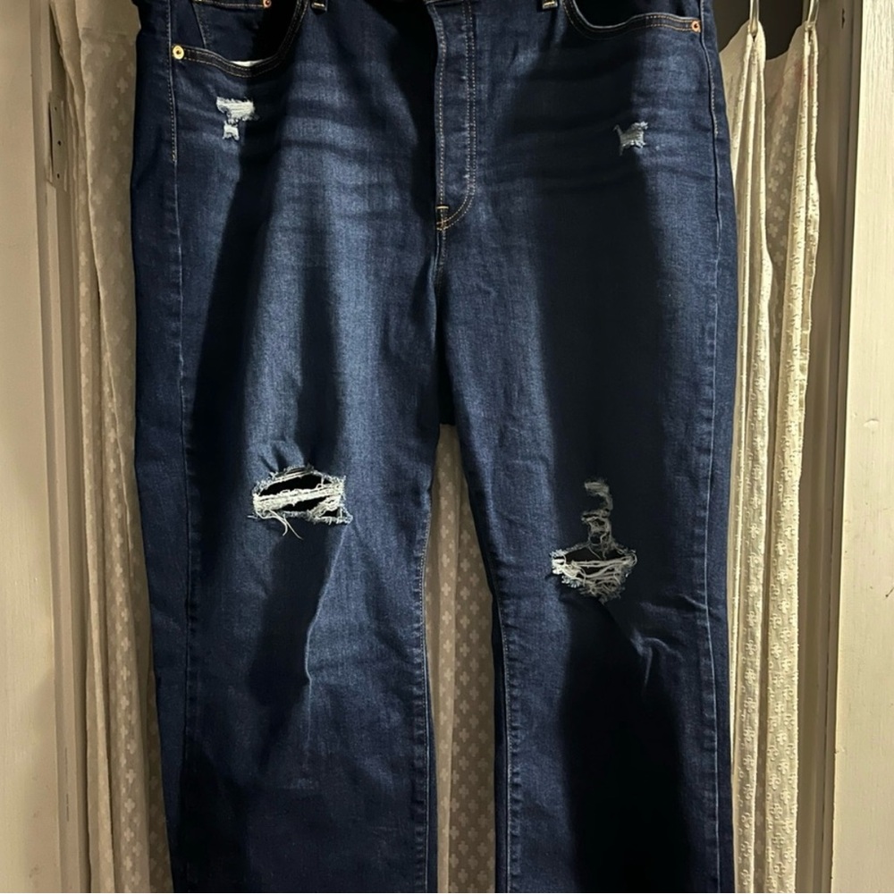 Levi's Rib Cage Straight, Dark Blue Distressed ankle Jeans Size 22W